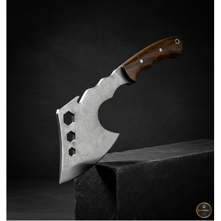 EL YAPIMI TAMAMEN YERLİ ÜRETİM PASLANMAZ ÇELİK DERİ KILIFLI AVCI AV KAMP BALTASI KOD:CKR521-02