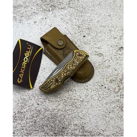EL YAPIMI ÖZEL ÜRETİM N690 BÖHLER ÇELİK, GRAVÜRLÜ PİRİNÇ KABZE KÜÇÜK BOY AV KAMP ÇAKISI KOD:0850/40